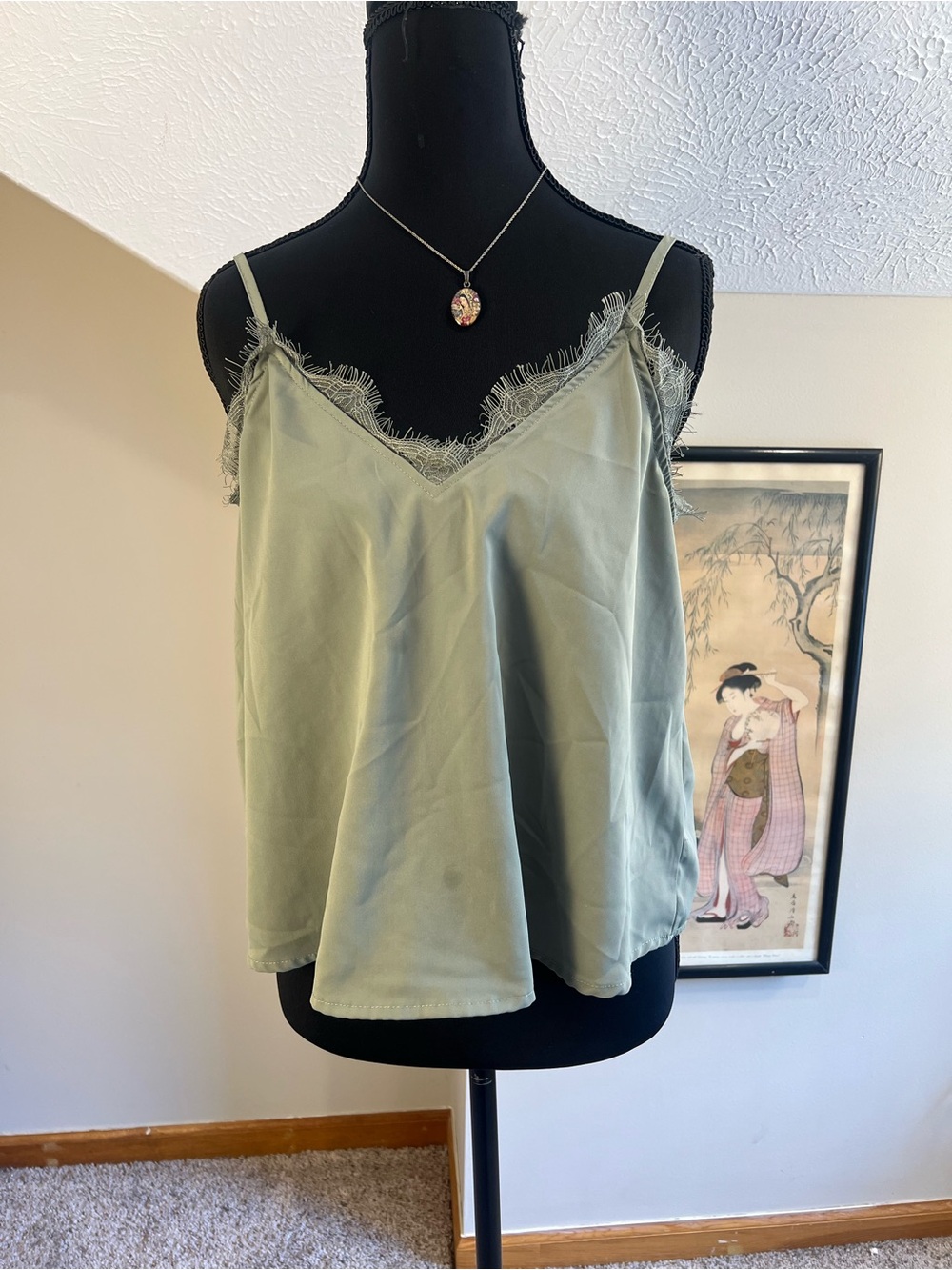Francesca's Cami Lace Trim VNeck Green Women's Small Going Out Tank Top